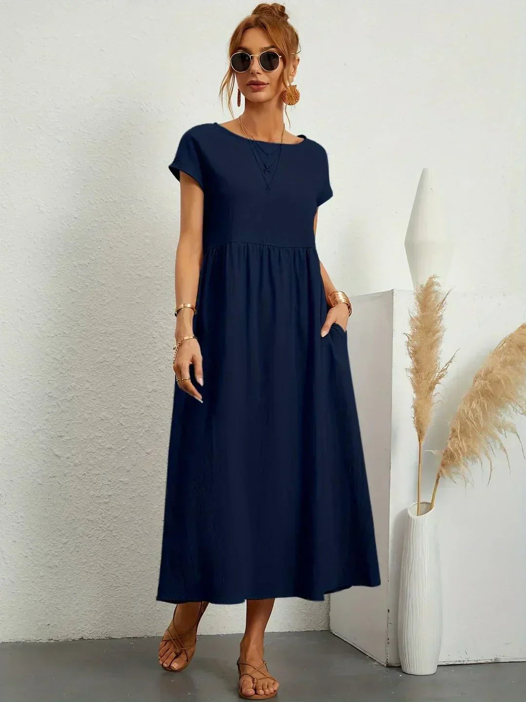 Charlotte ™ — Flowing Midi Dress with Timeless Elegance
