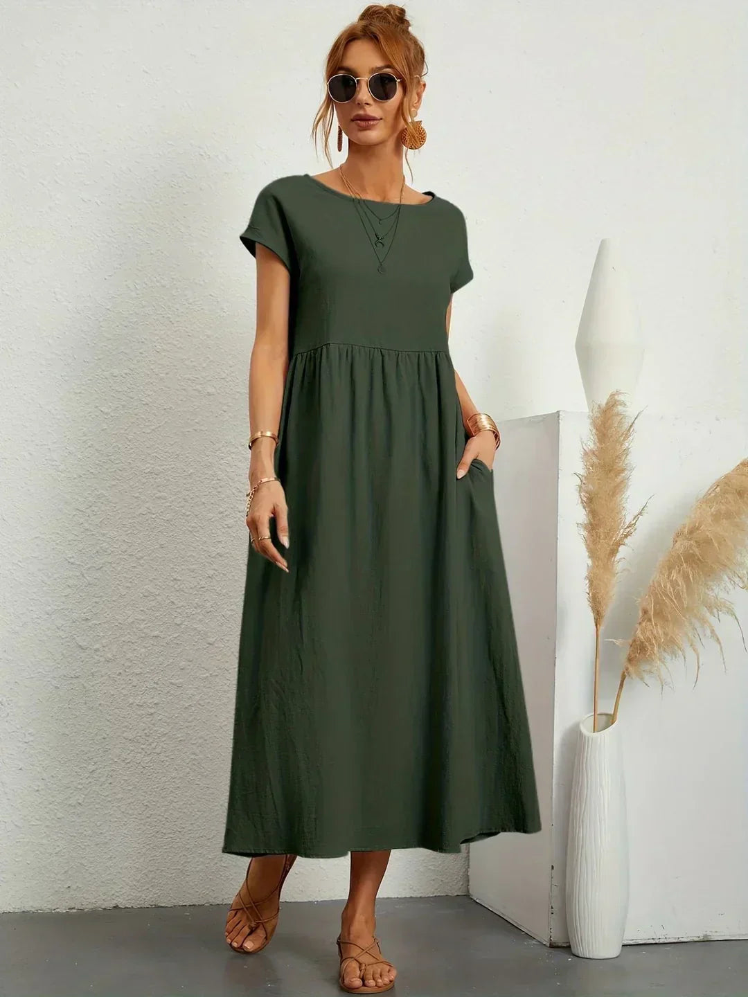 Charlotte ™ — Flowing Midi Dress with Timeless Elegance