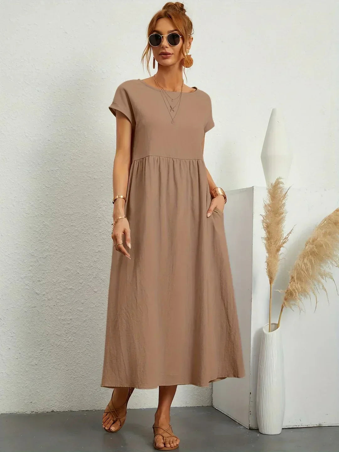 Charlotte ™ — Flowing Midi Dress with Timeless Elegance
