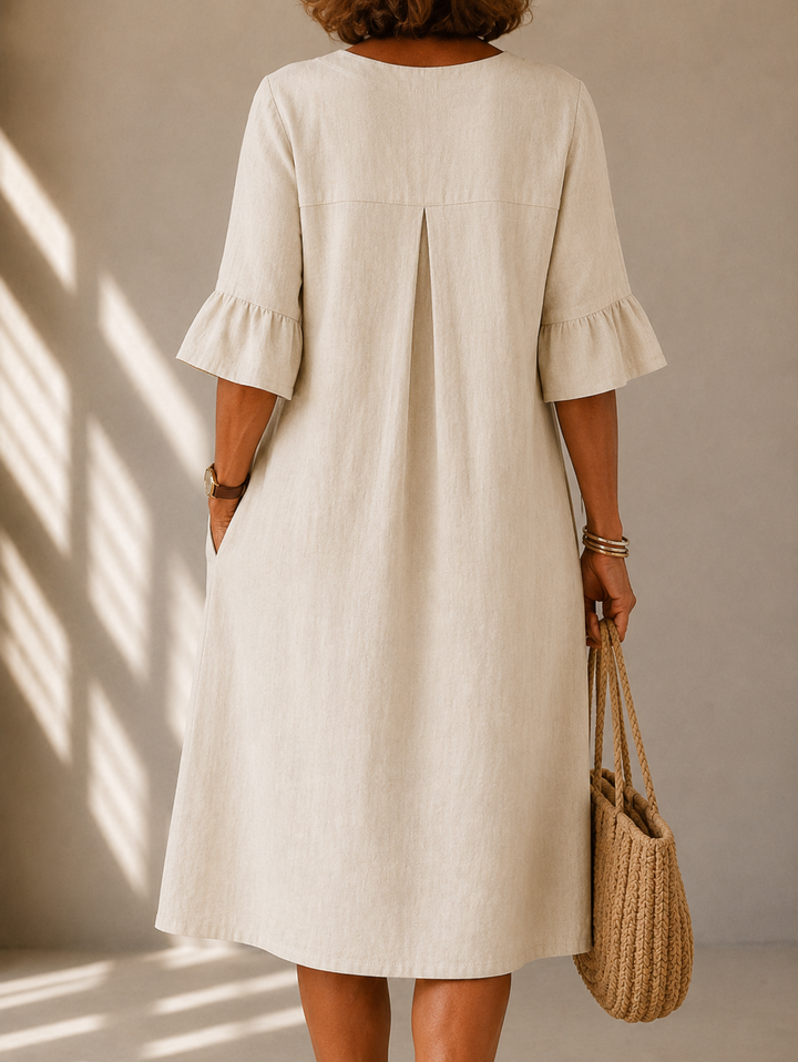 Buttoned Dress with Pleat Charlotte