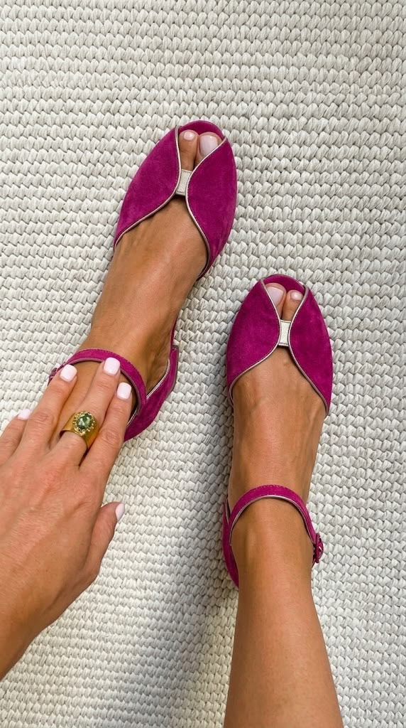 Azucena™ | Suede Flat Sandals