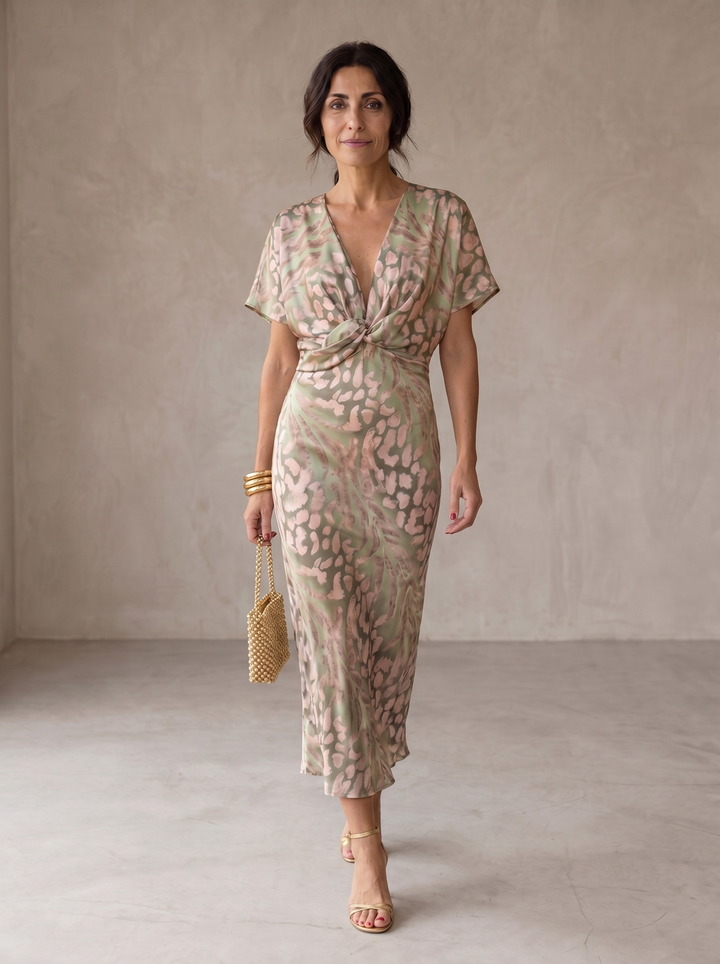 Antonella | Elegant dress in lightweight, fluid fabric